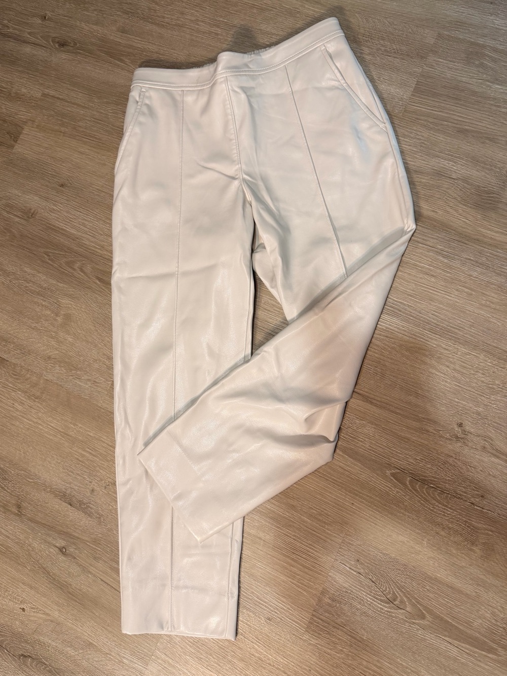 Banana Republic White Vegan Leather Tapered Pants Petite Small